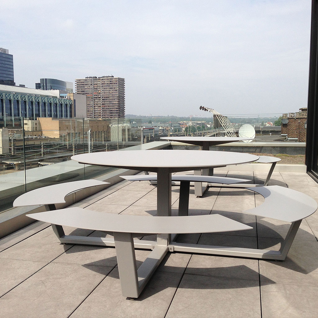 Rooftop Terrace Photo Of Taupe La Grand Ronde CIRCULAR PICNIC TABLE Is A Round STEEL Picnic Table In HIGH QUALITY Picnic Set Materials By Cassecroute DESIGNER Picnic FURNITURE. Grande Ronde Modern Round Picnic Table And Benches Seats 8-12, And Is Available In Any RAL Colour Of Your Choice.