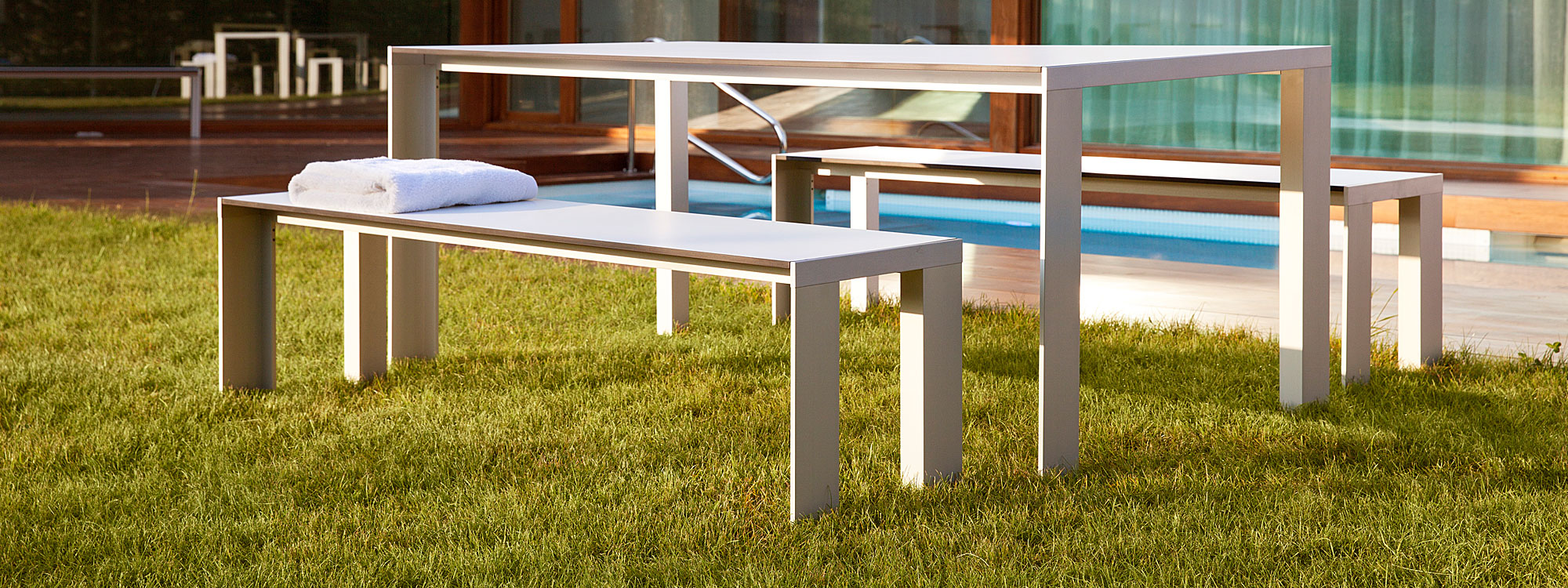 STUA Deneb Minimalist Tables and Benches - Luxury Modern Garden Table And Bench.