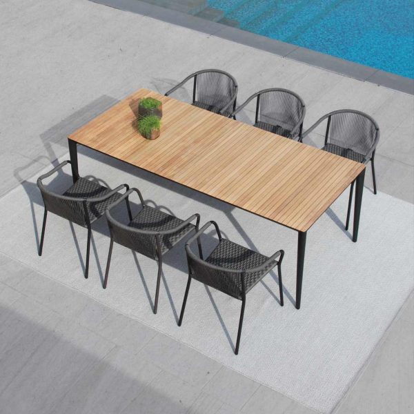 Samba garden chairs & U-NITE modern garden dining table is a luxury outdoor table in high quality garden table materials by Royal Botania garden furniture
