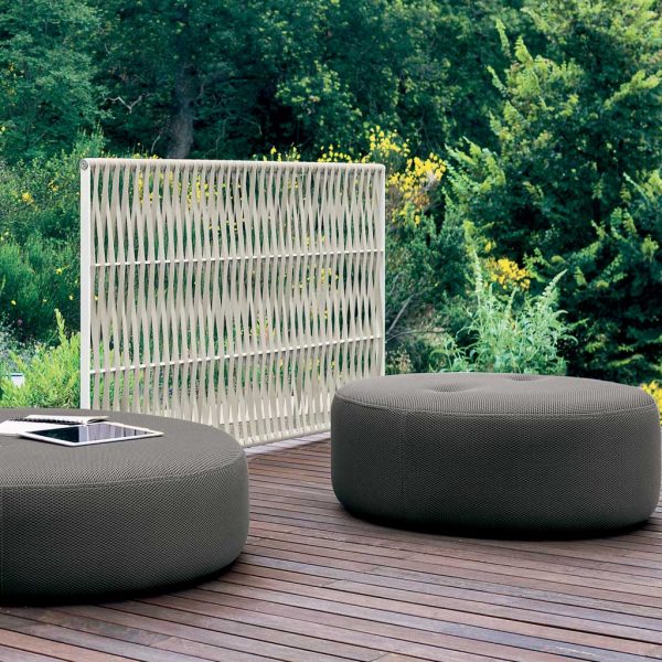Wing outdoor screen & modern garden dividers by Rodolfo Dordoni in high quality exterior screening by Roda contemporary garden furniture.